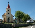 Hl. Anna-Kapelle auf dem Dorfplatz in Radoschitz